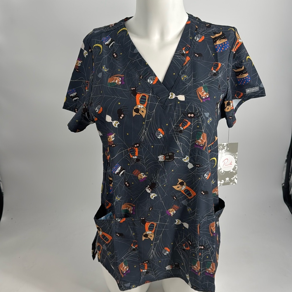 Maevn Midnight Meows scrub print top NWT